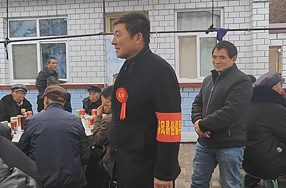 慶城：“簡辦不減愛” 幸?！拜p輕”來敲門